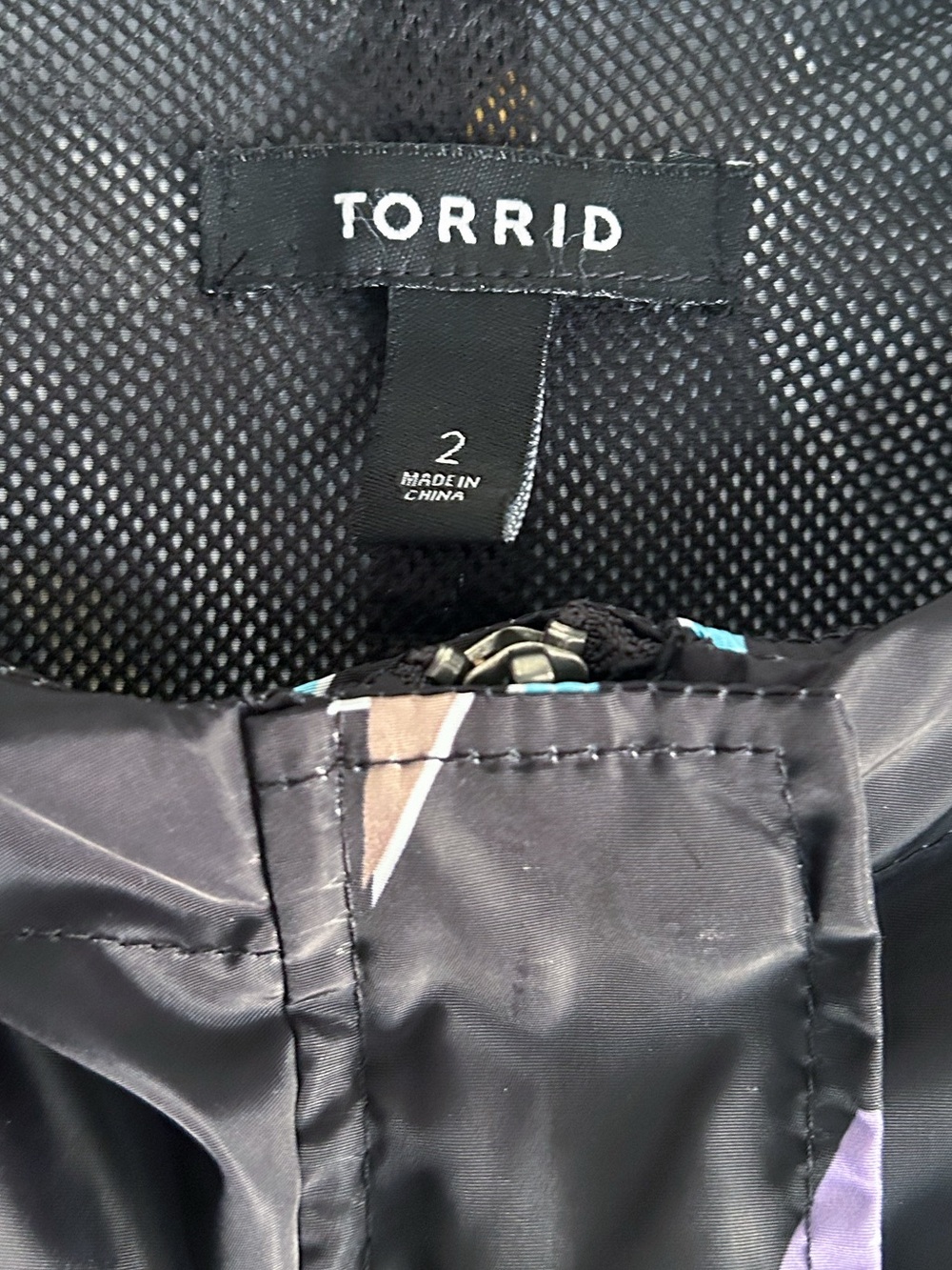Torrid Lightning Bolt Hooded Rain Jacket Windbreaker Black Multicolor Size 2 - Picture 4 of 8